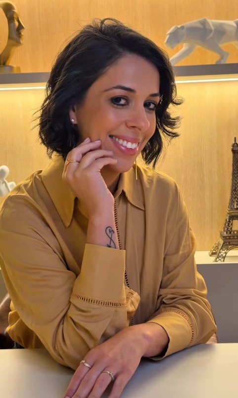 Dra. Carolina Queiroz